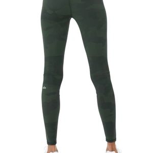 Alo high waisted full length yoga leggings.